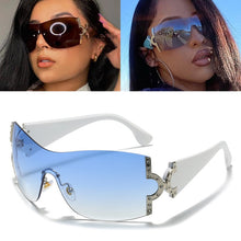 Load image into Gallery viewer, Oversized Gradient Sunglasses FancySticated