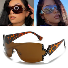 Load image into Gallery viewer, Oversized Gradient Sunglasses FancySticated