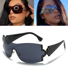 Load image into Gallery viewer, Oversized Gradient Sunglasses FancySticated