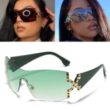 Load image into Gallery viewer, Oversized Gradient Sunglasses FancySticated