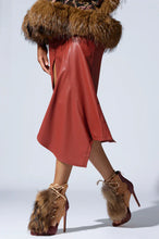 Load image into Gallery viewer, Vintage Furry Heeled Boots