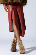 Load image into Gallery viewer, Vintage Furry Heeled Boots