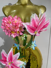 Load image into Gallery viewer, 3D Flower Golden Skirt Set