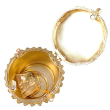 Load image into Gallery viewer, Cupcake Crystal Clutch Bag

