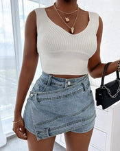 Load image into Gallery viewer, Clare Denim Short FancySticated
