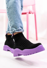 Load image into Gallery viewer, Knit Short Boots FancySticated
