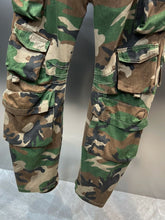 Load image into Gallery viewer, Lola Camouflage Cargo Jeans FancySticated
