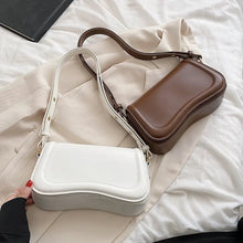Load image into Gallery viewer, Retro Saddle Bag FancySticated
