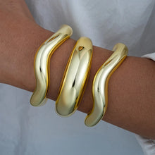 Load image into Gallery viewer, 3pcs Gold Bangle Bracelet
