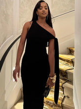 Load image into Gallery viewer, Natalia Maxi Dress
