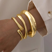 Load image into Gallery viewer, 3pcs Gold Bangle Bracelet
