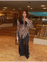 Load image into Gallery viewer, Plaid Flattering Blouse
