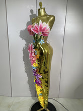 Load image into Gallery viewer, 3D Flower Golden Skirt Set
