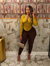 Load image into Gallery viewer, Crop Top - Capris
