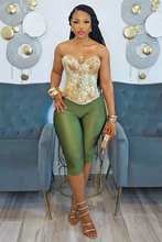 Load image into Gallery viewer, Lovely Corset Capris Set
